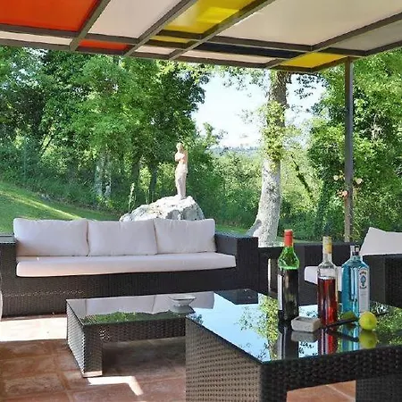 Sleeps 8 Pool Air Con Wifi *