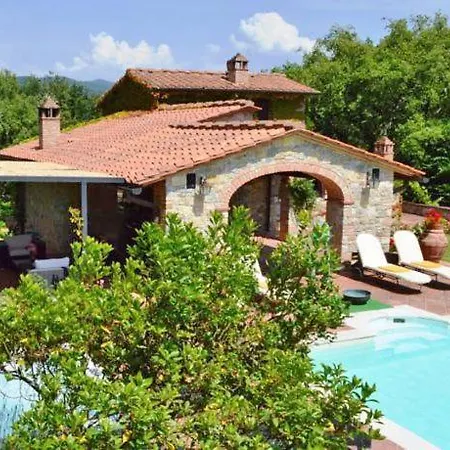 Villa Sleeps 8 Pool Air Con Wifi *