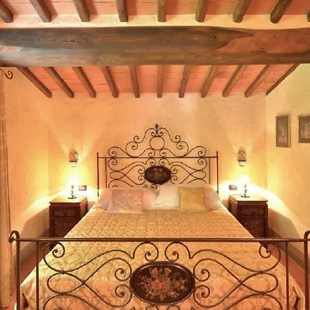 Sleeps 8 Pool Air Con Wifi Gaiole in Chianti